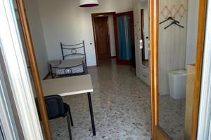 Stanza vicino policlinico studentessao lavoratrice