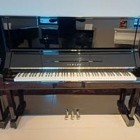 Pianoforte verticale YAMAHA UX (U3)
