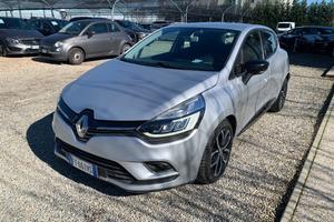 RENAULT Clio dCi 8V 90 CV 5 porte Moschino Inten