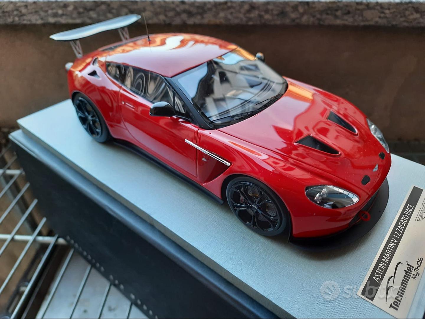 Tecnomodel - Échelle 1/18 - Aston Martin V12 Zagato Race - Catawiki