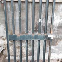 cancello pedonale in ferro