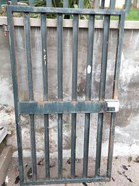 cancello pedonale in ferro