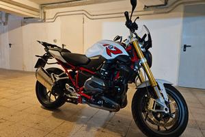 BMW r1200r 