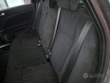 Alfa Romeo 159 Sedili sportivi Ti