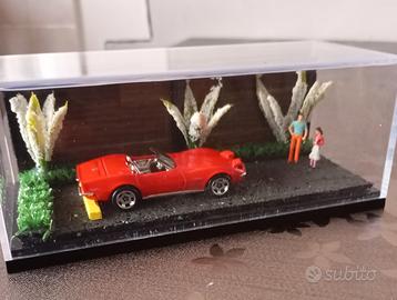 Diorama Hot Wheels 1/64 nuovi con teca