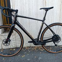 Bicicletta Gravel in Carbonio con Telescopico 