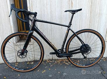 Bicicletta Gravel in Carbonio con Telescopico 