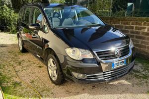 Volkswagen Touran 1.4 16V TSI 150CV 7POSTI Ecofuel