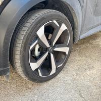 Cerchi in Lega 19” Nissan