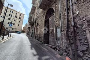 BOX A MONTE COMPATRI