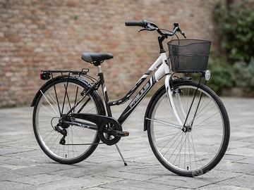 Bici Unisex Completa di tutto!