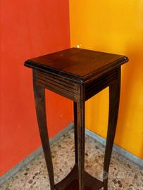 Colonna porta vaso in legno – stile classico