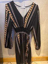 Abito medio con fantasia catena