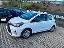 toyota-yaris-1-3-5-porte-lounge-03-2015