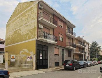 2 LOCALI A SETTIMO TORINESE