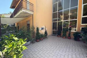 3 LOCALI A SCHEGGIA E PASCELUPO