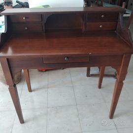 Scrittoio in legno