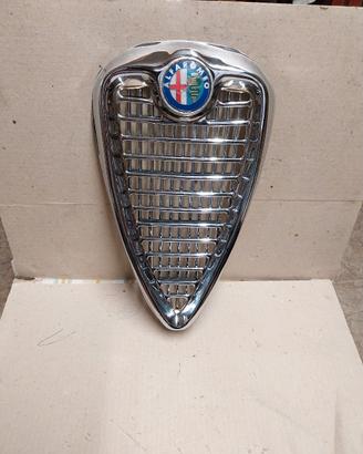 Scudetto anteriore  alfa romeo giulietta sprint 