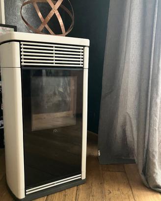 Potente stufa a pellet edilkamin