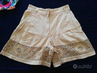 Pantaloncini donna a gamba corta