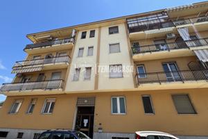 BILOCALE CON CANTINA