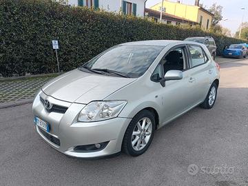 Toyota Auris 1.4 diesel automatica