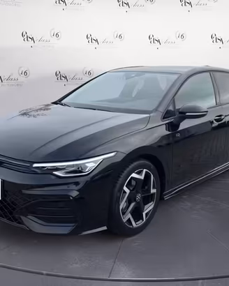 Volkswagen Golf 1.5 eTSI ACT 110kW R-Line DSG...