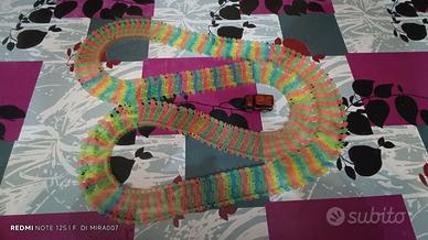 Automobilina con pista montabile