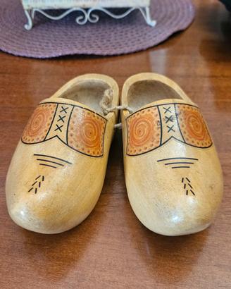 Zoccoli tradizionali olandesi in legno 