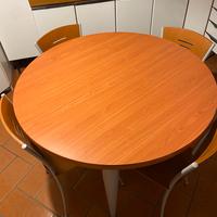 Tavolo rotondo da cucina allungabile con 4 sedie