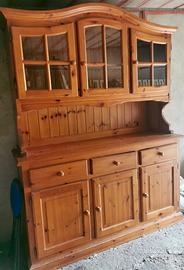 Credenza in legno stile rustico
