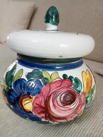 Vaso decorato a mano