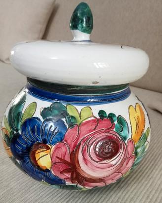 Vaso decorato a mano