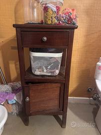 Mobiletto vintage da bagno / comodino