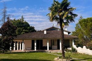 Villa di 227 m² con più di 5 locali e box auto a I