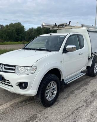 MITSUBISHI L200 2.5 DI-D/136CV Club Cab Invite D