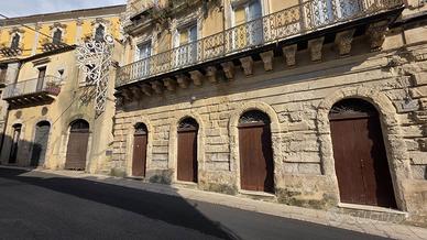 Rif.LP123| palazzo ragusa