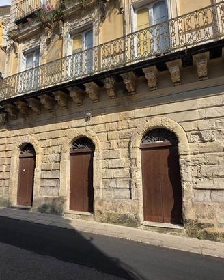 Rif.LP123| palazzo ragusa