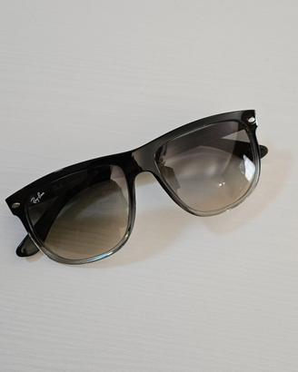 Occhiali da sole Ray-Ban RB4147