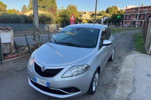 Lancia Ypsilon 1.2 69 CV 5 porte GPL Ecochic Gold