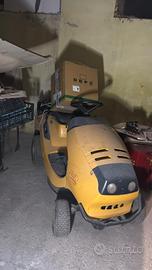 trattorino taglia erba 