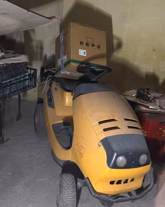 trattorino taglia erba 