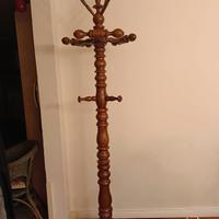 VECCHIO E COMODO ATTACCAPANNI