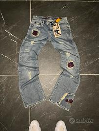 Jeans alysi strappati