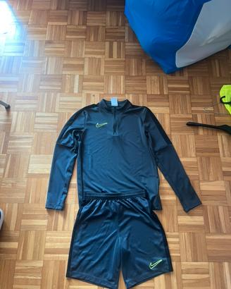 Tuta nike