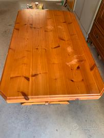 Tavolo in legno