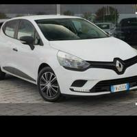 motore Clio. 1500 dci  e pezzi carrozzeria 