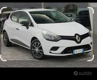 motore Clio. 1500 dci  e pezzi carrozzeria 