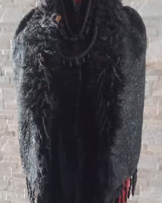 Antica mantella in broccato e velluto con