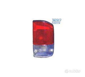 FANALE DESTRO PER NISSAN PATROL Y60 ST.WAGON 93-97